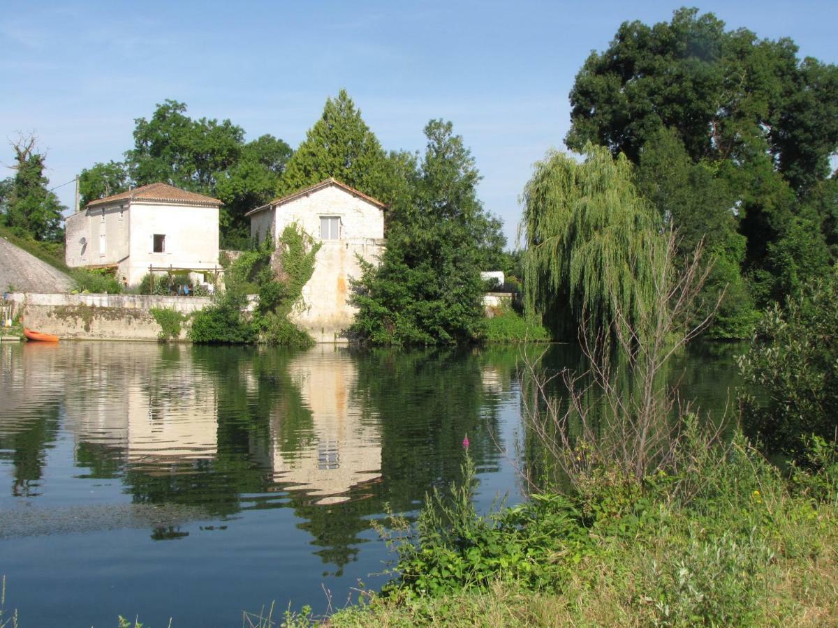 La Rive Chambre D Hotes The Riverside Retreat Jarnac Εξωτερικό φωτογραφία